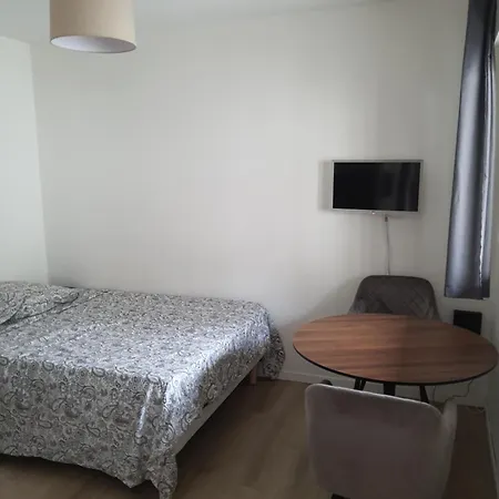 Apartman Au Calme Espace Exterieur Parking Gratuit Dans La Rue